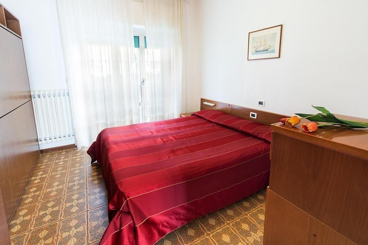 Casavacanze Internazionale Diano Marina Ngoại thất bức ảnh