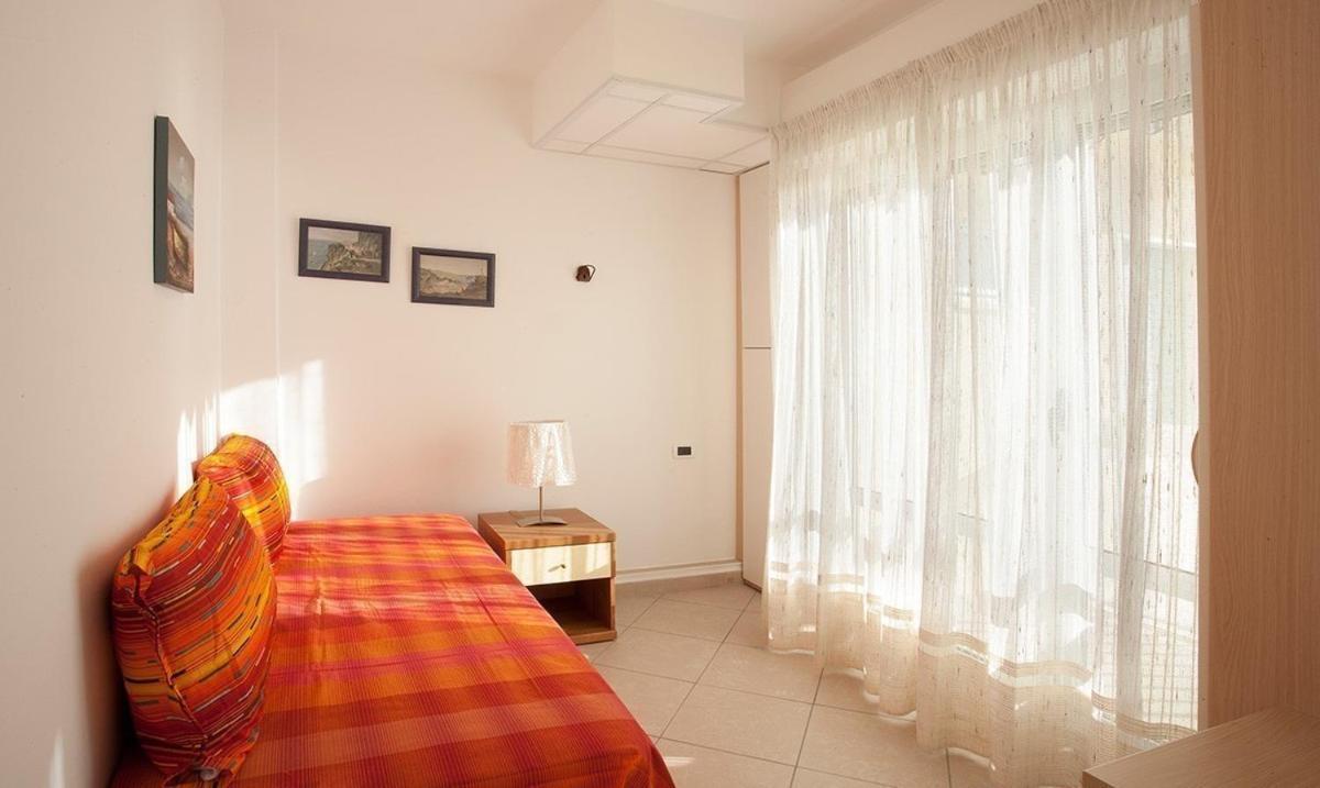 Casavacanze Internazionale Diano Marina Ngoại thất bức ảnh