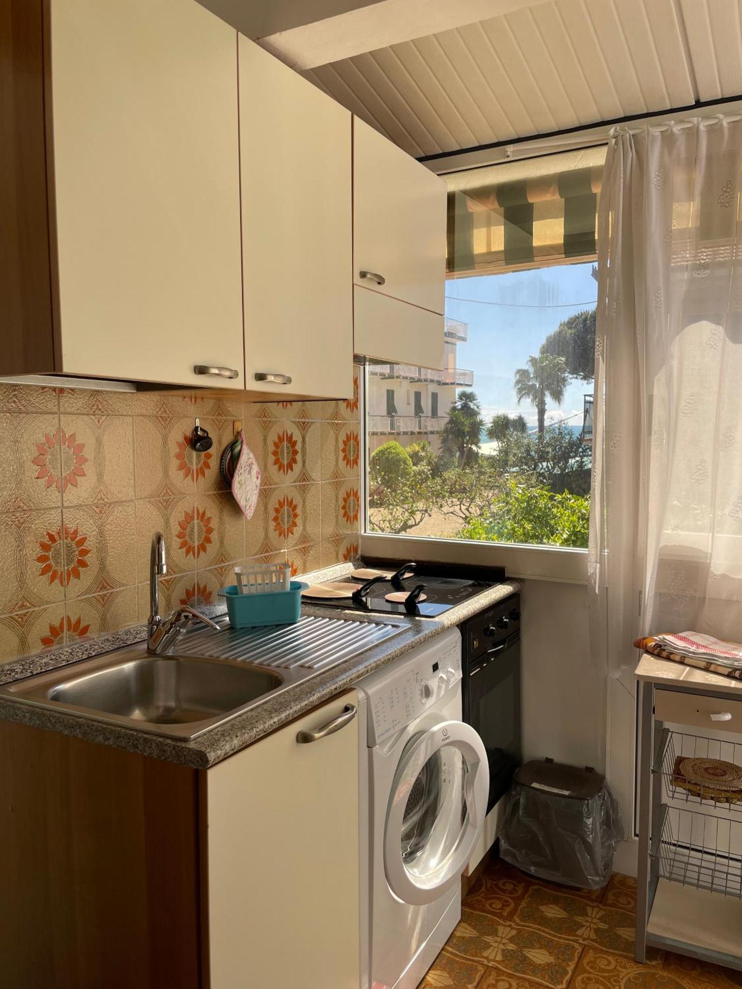 Casavacanze Internazionale Diano Marina Ngoại thất bức ảnh